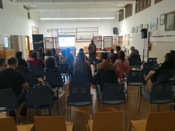 Fotografía de la sesión sobre cultura y cuidados