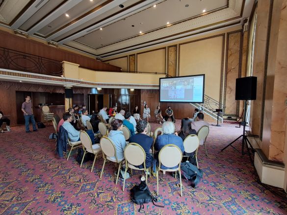 Sala del casino donde transcurrió el seminario Cuerpos sostenibles